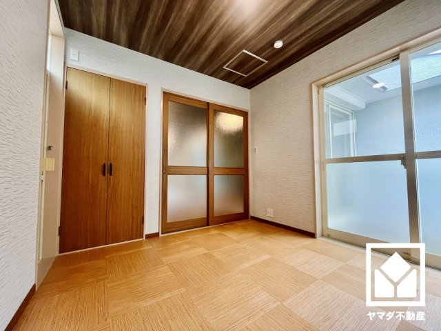 京田辺市山手東１丁目の前面道路含む現地写真