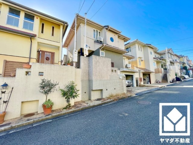 京田辺市山手東１丁目の外観
