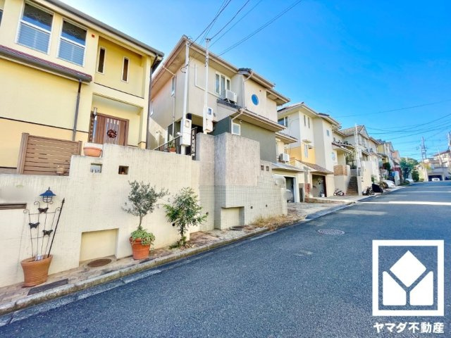 京田辺市山手東１丁目の外観