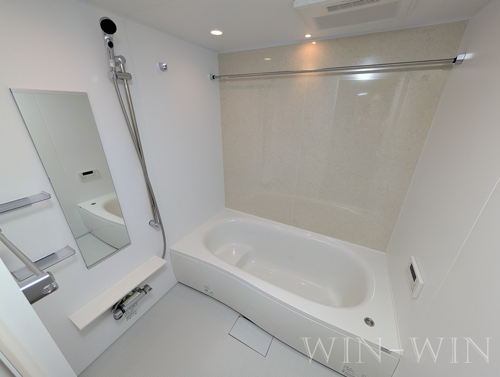 フリージア Bの浴室