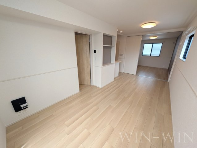 フリージア Bの居間・リビング