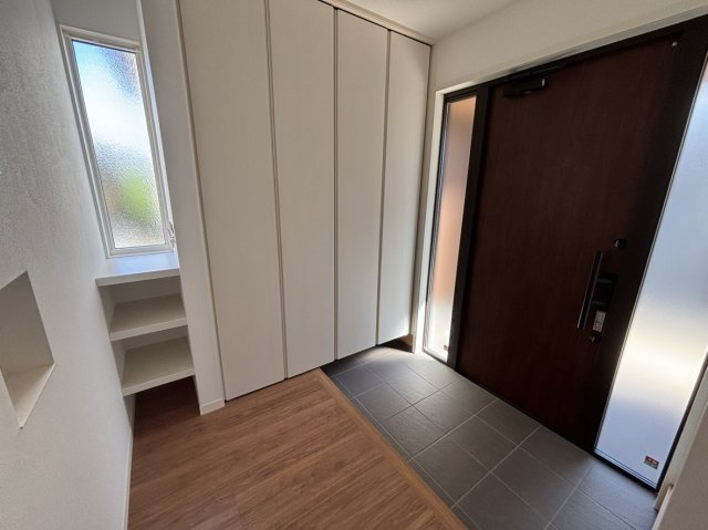 稲葉　中古住宅の玄関