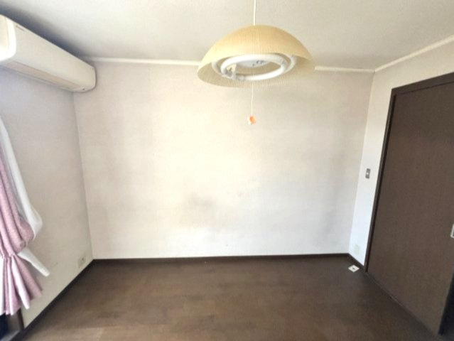 北岡ハイツの寝室