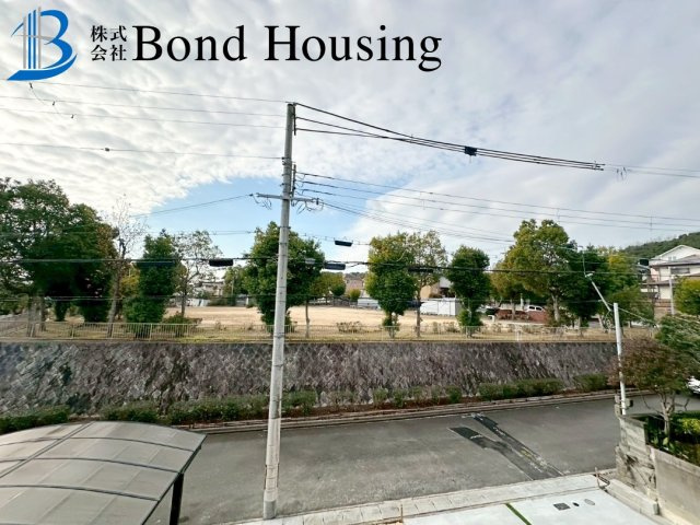 「お車4台駐車可」「WIC等嬉しい収納豊富」　垂水区神和台3丁目の展望