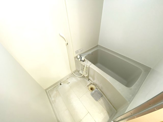 セレネMMの浴室|別号室の参考写真です。