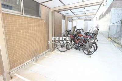 【その他共用部分】 | ラ・ルーチェ緑地公園 | 自転車通勤にも便利な駐輪場付き♪