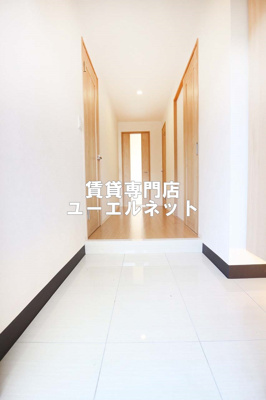 【玄関】 | ラ・ルーチェ緑地公園 | 住まいの顔ともなる玄関