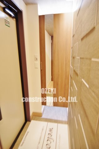 アニヴェルセルの玄関