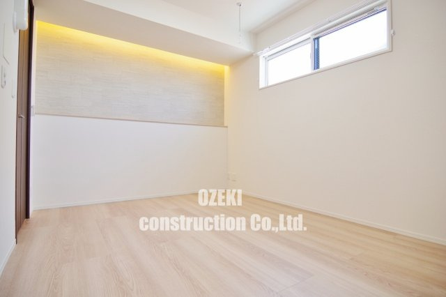 アニヴェルセルの寝室