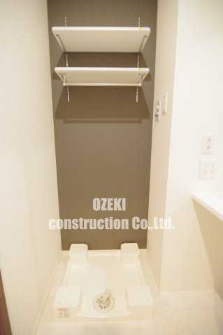 アニヴェルセルのその他