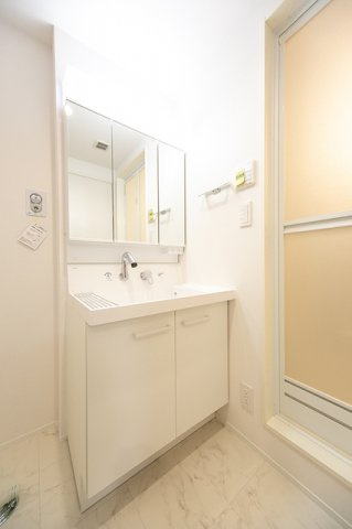 ＨＩＬＬ　ＴＯＰ　ＲＥＳＩＤＥＮＣＥ　ＯＳＡＫＩの洗面所|※写真は同タイプ住戸です。