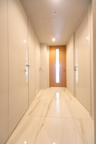 三田ガーデンヒルズ　イーストヒルの玄関|※写真は同タイプ住戸です。