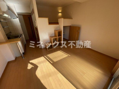 【収納】 | VILLAGE MOTOMIYA | 同タイプのお部屋の写真。現況を優先します。