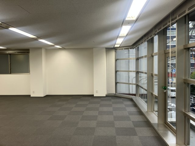 新橋エンタービルの内装