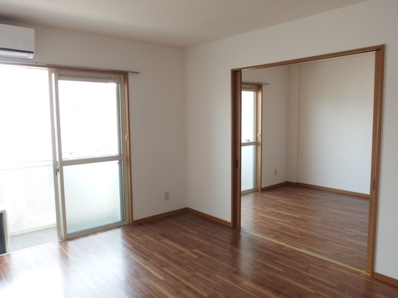 シュプール２１の居間・リビング