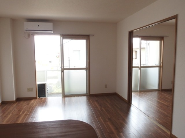 シュプール２１の居間・リビング