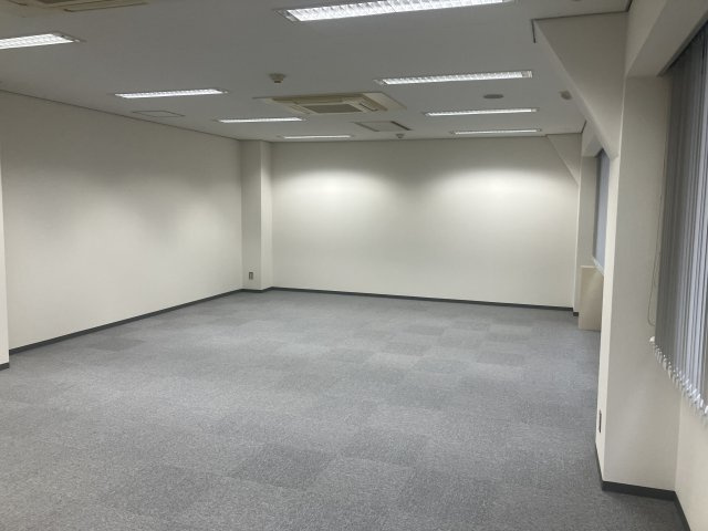 ＴＢＭ西新橋ビルの内装