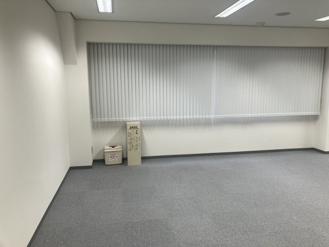 ＴＢＭ西新橋ビルの居間・リビング