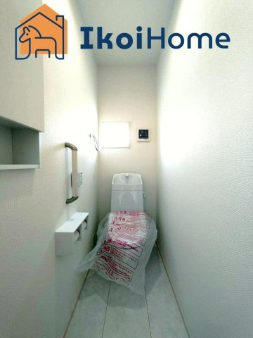 明石市二見町西二見　新築戸建のトイレ|◆同社施工例◆年中無休：当日予約可●トイレが2か所あるので夜中も楽ちん。朝方のトイレ渋滞も安心