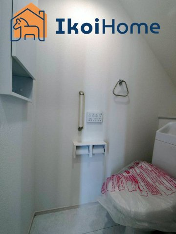 明石市二見町西二見　新築戸建のトイレ|◆同社施工例◆1階・2階にウォシュレット、暖房便座、脱臭機能を標準装備のトイレを完備！