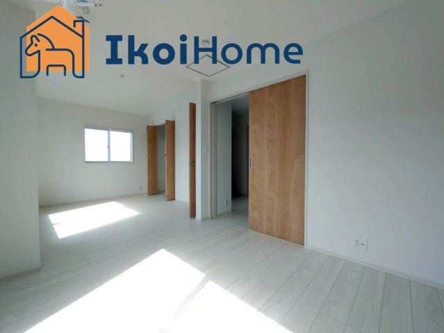 明石市二見町西二見　新築戸建の内装|◆同社施工例◆年中無休：当日予約可●遮熱・遮音性に優れた「遮熱Ｌｏｗ−ｅ複層硝子入り窓」ペアガラス