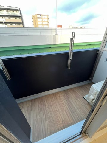 ワールドアイ名古屋城北　名古屋市賃貸　仲介手数料無料のバルコニー|バルコニー