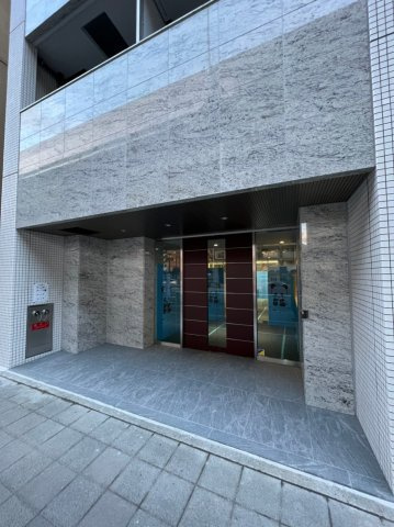 ワールドアイ名古屋城北　名古屋市賃貸　仲介手数料無料のエントランス|エントランス