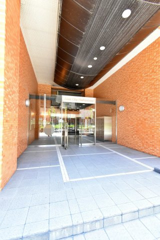 ライオンズシティ難波南のロビー