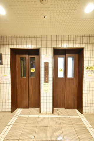 ライオンズシティ難波南のエントランス