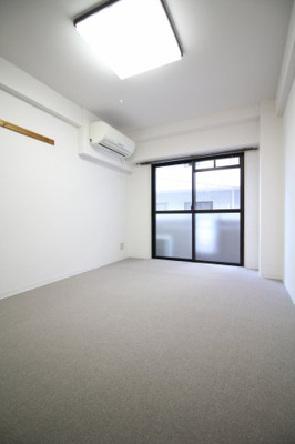 【居間・リビング】 | ロイヤル灘