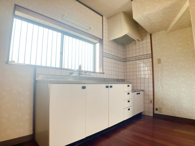 岩滑借家Aのキッチン