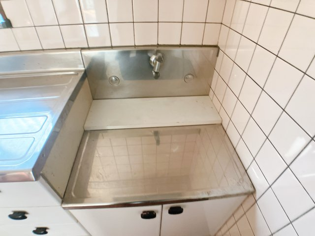 岩滑借家Aのキッチン