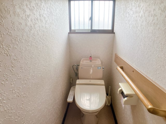 岩滑借家Aのトイレ