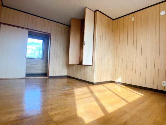 岩滑借家Aの洋室