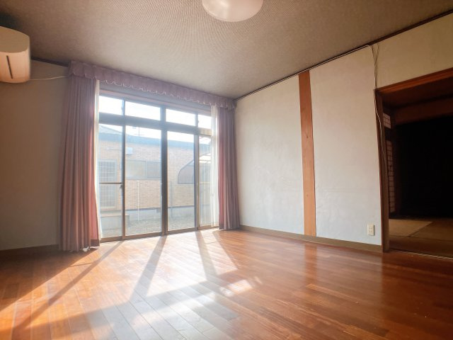 岩滑借家Aの居間・リビング