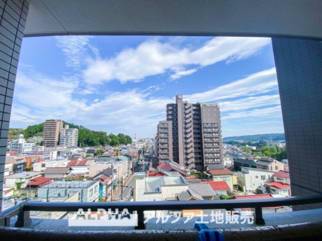 クレアメゾン青梅の展望|【Blue sky】
◆青空に包まれて◆ベランダから望む紺碧の空。外を眺め時を忘れるなんて、ひさしかたぶりだろうか。こんなにも広く美しい情景が我が家にも広がっているなんて。こんな時間を大切にしたい。