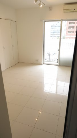 アーバンフラッツ湊町の寝室