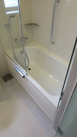 アーバンフラッツ湊町の浴室