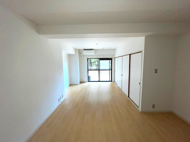 マンション中野氷川台の居間・リビング