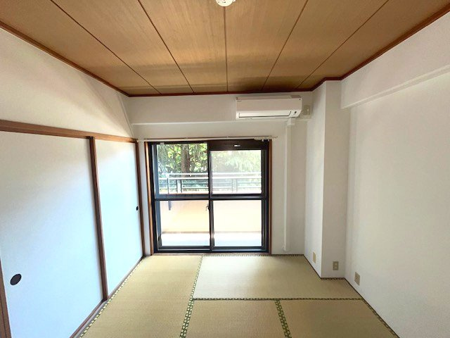 マンション中野氷川台の和室