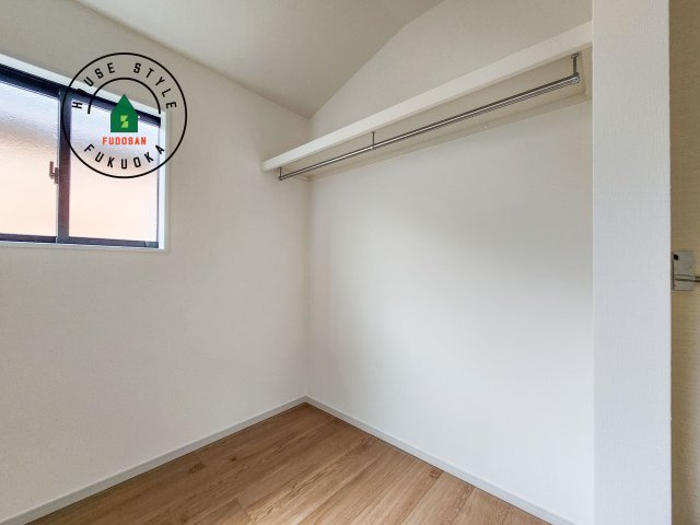 福岡市早良区次郎丸1丁目第1-2棟(2号棟)の内観：施工例|大きなスペースがあり、収納には困りません。