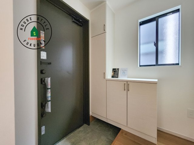 福岡市早良区次郎丸1丁目第1-2棟(2号棟)の防犯設備|二重ロックでしっかり防犯対策ができます。