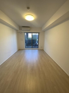 【居間・リビング】 | RELUXIA方南町 | 8.1帖のきれいな洋室。