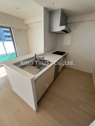 ブランズシティ天神橋筋六丁目のキッチン|お料理しやすいキッチンです