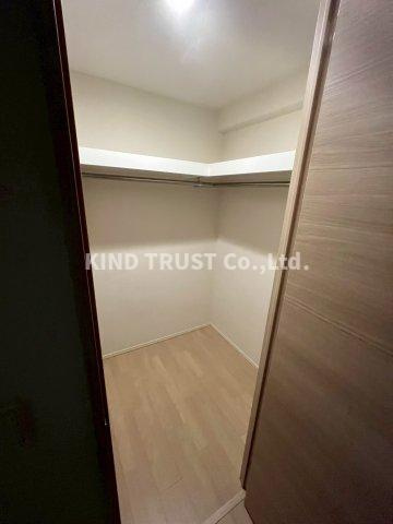 ブランズシティ天神橋筋六丁目の収納|大きなものも収納できそうです