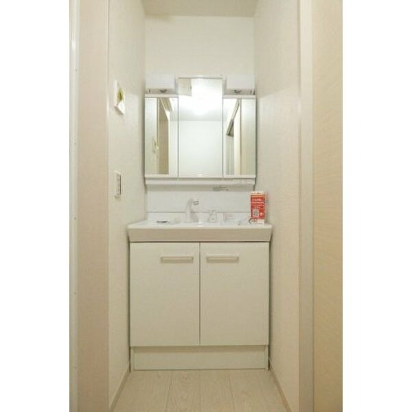 岡崎市八帖南貸家の洗面所