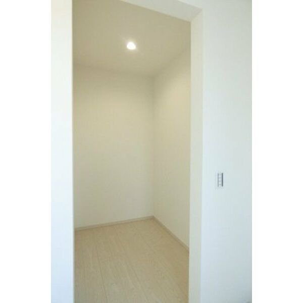 岡崎市八帖南貸家の収納