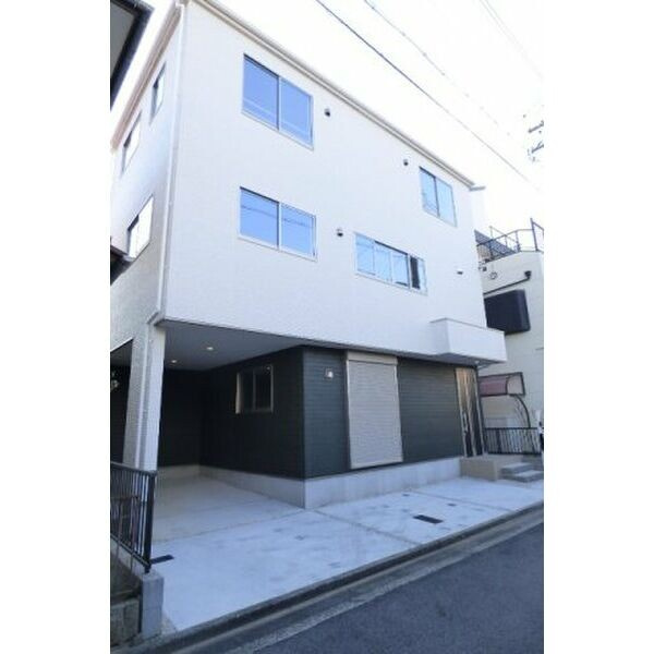 岡崎市八帖南貸家の駐車場