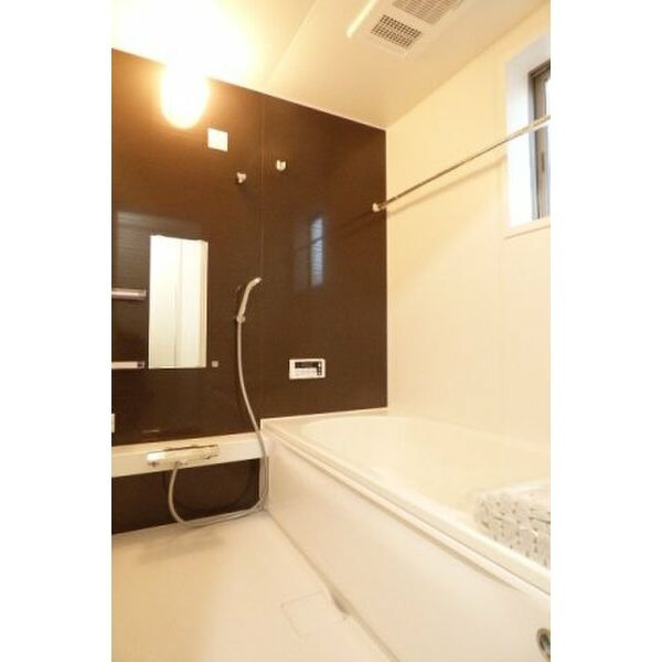 岡崎市八帖南貸家の浴室