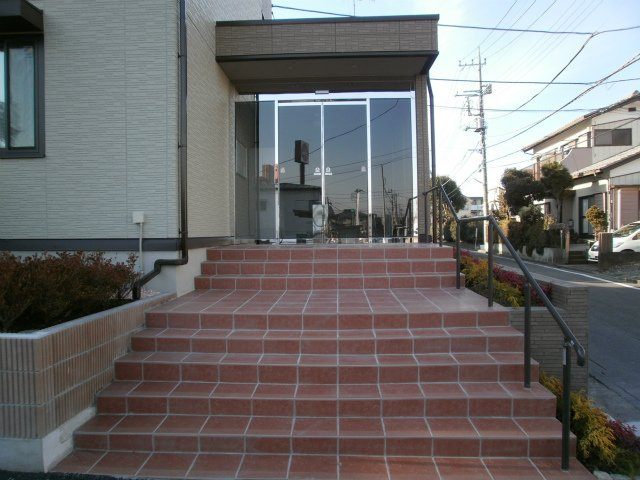 PRESENCEの外観